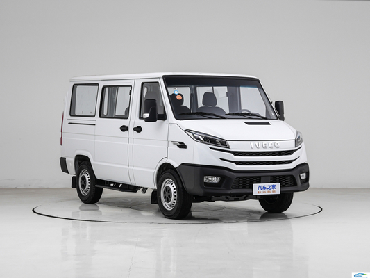 MPV multifunzionale touch screen per il trasporto di passeggeri e merci Iveco Diesel