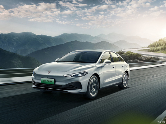 Roewe D7 DMH 125 Energy Midsize PHEV Electric Sedan Beyond Edition per e al dettaglio