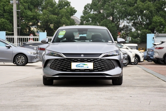DM-I-2024 80KM Leading Model PHEV Sedan per BYD Velocità massima 180Km/h Tipo di energia PHEV