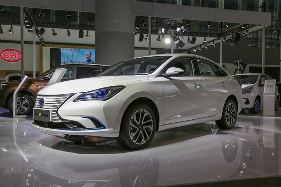 Avvicinati alla concorrenza con la Changan Eado EV460 2024 Sedan A Energy Vehicle