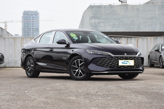 Qin L Dm-I-2024 Eco-Friendly Dual Powertrain Phev Sedan con 4 porte Swing Open