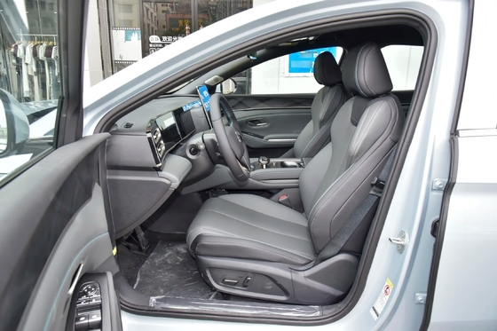 Qin L Dm-I-2024 Eco-Friendly Dual Powertrain Phev Sedan con 4 porte Swing Open