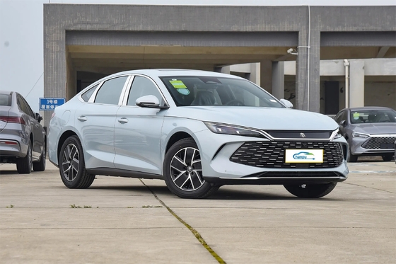 BYD Clean Energy Hybrid Qin L Dm-I-2024 Sedan Un'auto Phev di medie dimensioni con doppio motore