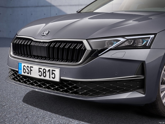 2024 Skoda Octavia Pro TSI280 1.5L Benzina berlina con ESC e controllo di velocità normale