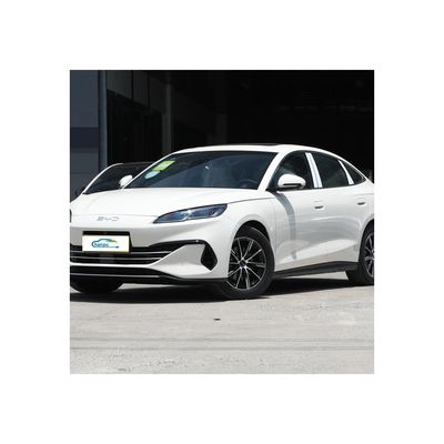 La berlina PHEV da 1,5 litri di Byd ha una massa massima a pieno carico di 2150 kg per un lusso e un comfort imbattibili