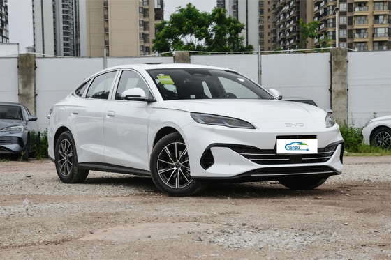 Green Energy PHEV Sedan Byd 06Dm-I-2024 Modello con 5 posti a sedere e autonomia di 120 km