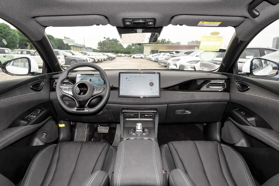 Green Energy PHEV Sedan Byd 06Dm-I-2024 Modello con 5 posti a sedere e autonomia di 120 km