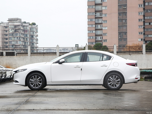 2023 Mazda 3 Axela 1.5L Edizione Manuale SUV a benzina Sedan con fari a LED da cinese