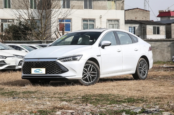 Spaziosa berlina compatta da 5 posti BYD Qin Plus Dm-2024 Dm-I Honor Versione 120Km PHEV Car