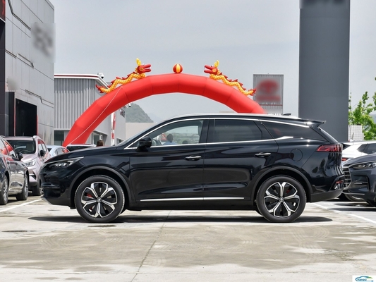 BYD Tang Glory Version Batteria SUV medio con autonomia estesa e ricarica veloce