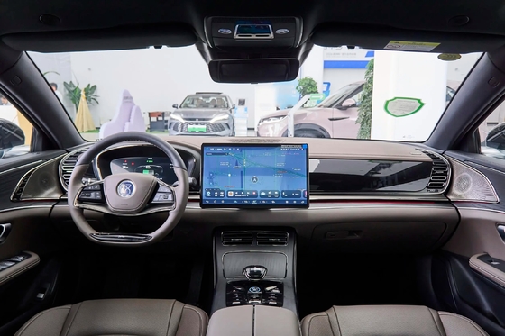 Veicolo medio-grande Byd PHEV Dm-2024 Dm-I Honor versione 121Km Privilege Tipo Caratteristiche berlina