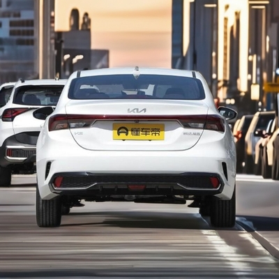 2024 Yueda Kia Spottage 1.5T 2.0T Benzina Sedan ESC Automobile a benzina per Hyundai Made