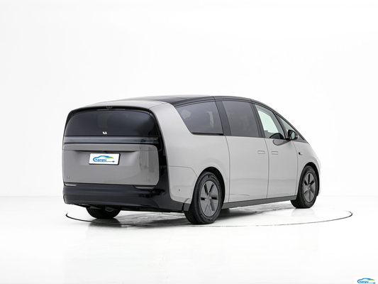 Struttura del corpo del MPV Diretto Mega-2024 Veicolo ultra commerciale per veicoli a energia Lixiangl