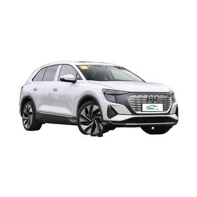 SUV City Ride-On Car Q5 E-Tron-50 E-Tron Quattro Shining Brocade Suit Veicolo elettrico