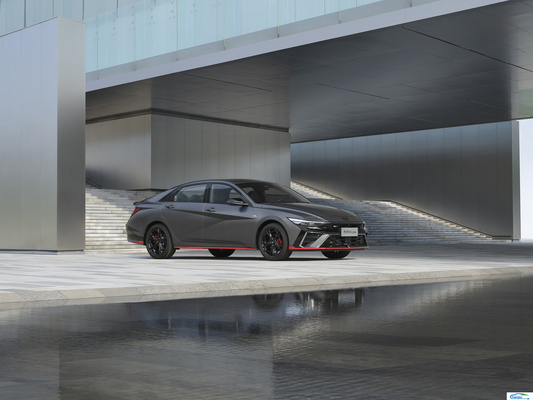 2023 Hyundai Elantra Sedan 5 posti FWD Sedie in pelle Autovettura di passeggeri leader della benzina