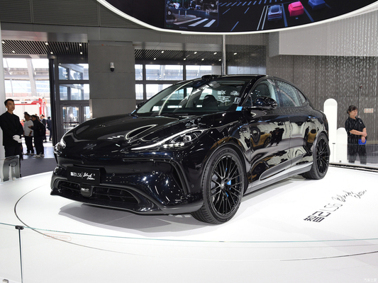 Saic IM LS6 4WD EV SUV La scelta B2B indispensabile per le esigenze a lungo raggio nel 2023-2024