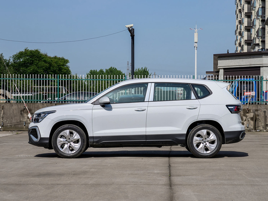 Euro VI Tharu 2024 1.5L/2.0T 300TSI/330TSI SUV a combustibile Prodotto in