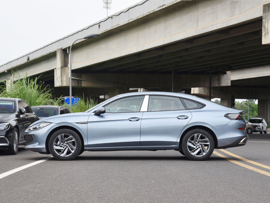 2024 Volkswagen Lamando L Hatchback 1.2T/1.4T Compatto 5 porte 5 posti Auto a benzina Made
