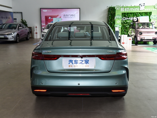 2024 Geely G6 Geometry 410KM 520KM 5-seater EV Sedan Veicolo elettrico cinese