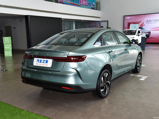 2024 Geely G6 Geometry 410KM 520KM 5-seater EV Sedan Veicolo elettrico cinese