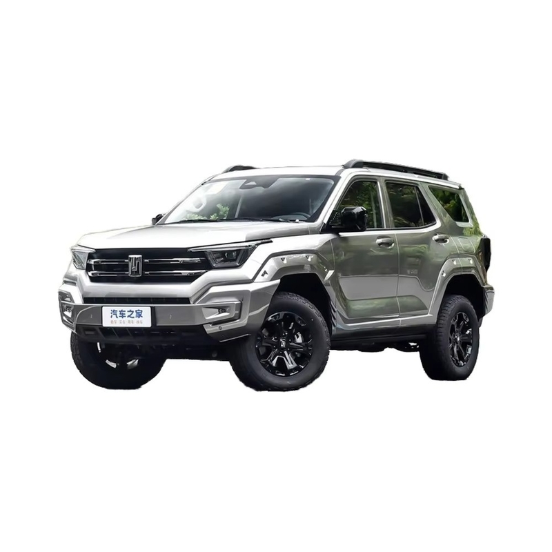 Vivi il brivido del fuoristrada con GWM Tank 400 Hi4-T Hybrid PHEV Off-Road SUV