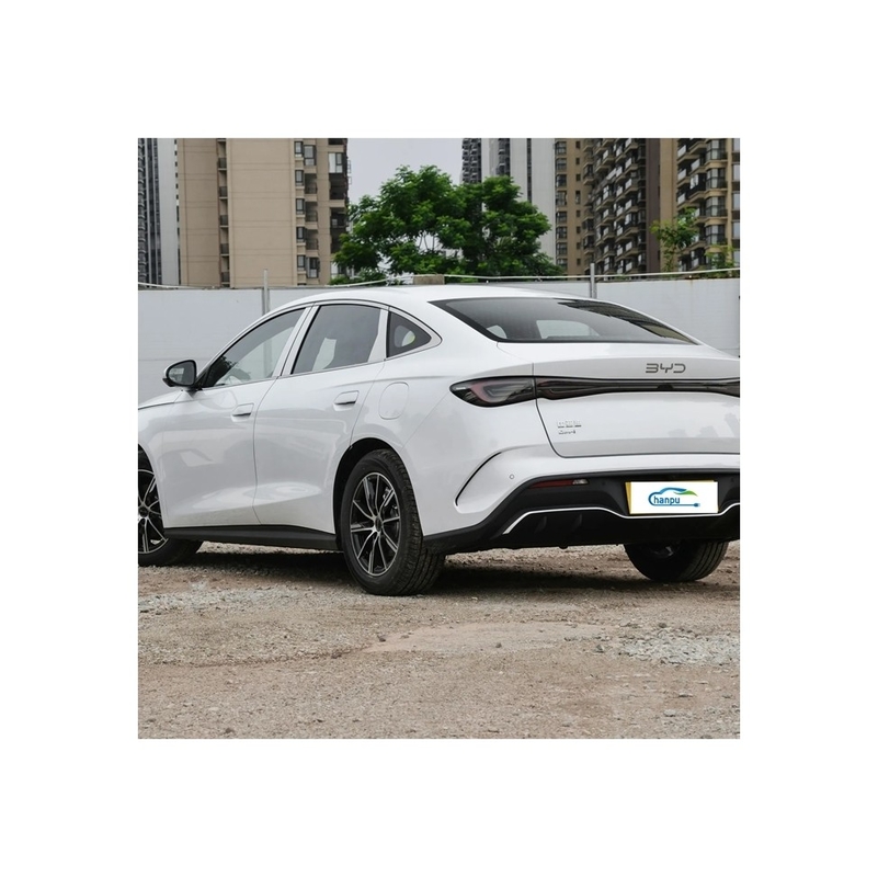 Green Energy PHEV Sedan Byd 06Dm-I-2024 Modello con 5 posti a sedere e autonomia di 120 km