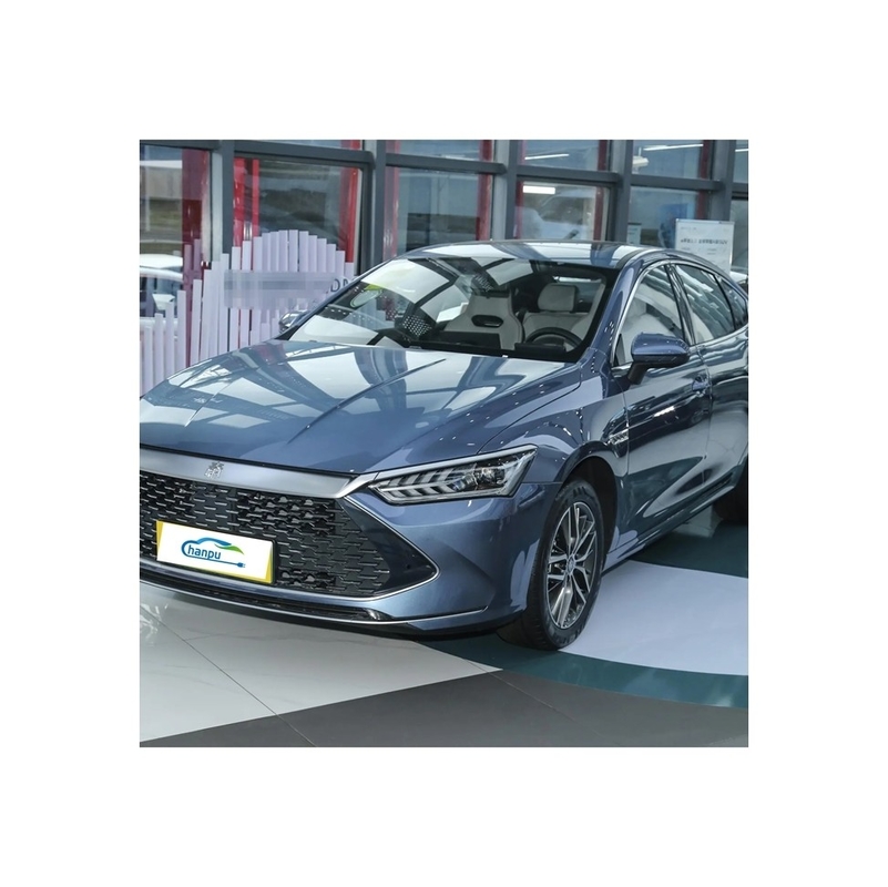 La potente berlina PHEV Qin Plus Dm-2024 Dm-I Honor di BYD con tecnologia ibrida